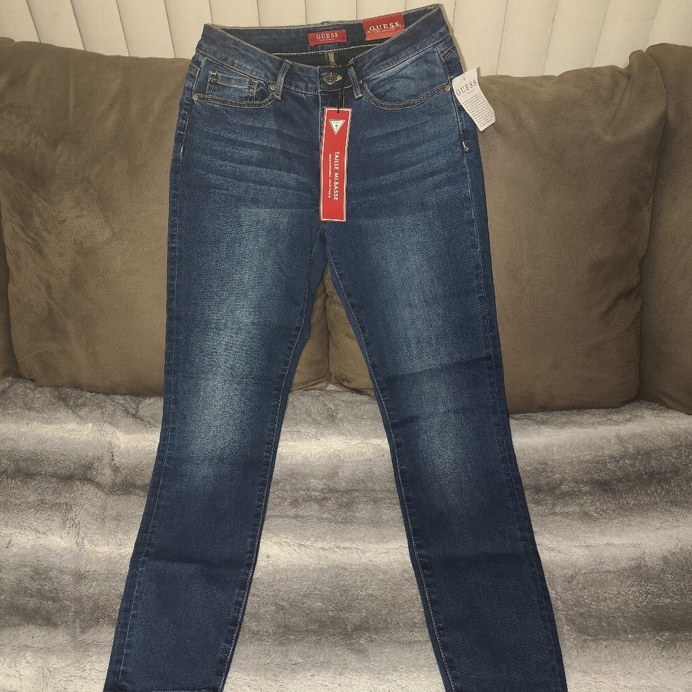 NWT Guess Sofia Dark Midrise Curvy Skinny Jeans size 4/27